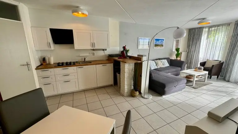 Die voll ausgestattete Küche in Kruimel's Huis.